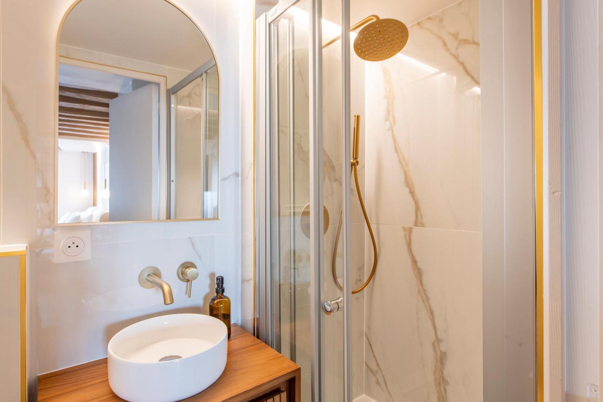 Louvre - Rivoli - Designer - Sleeps 3p Paris